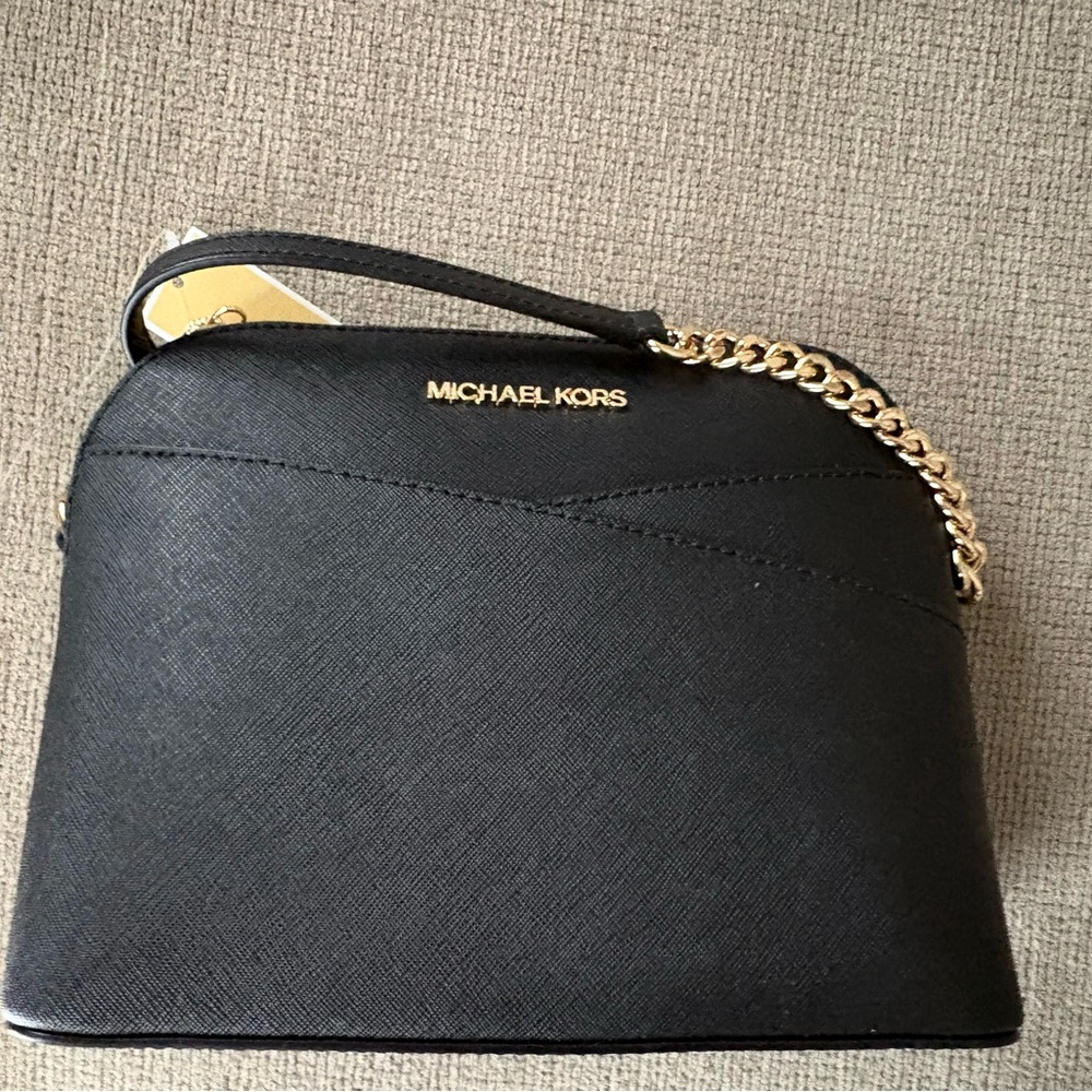 NWT Michael Kors JET SET TRAVEL MEDIUM DOME CROSSBODY BAG